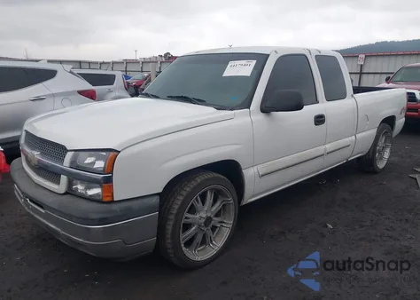 2005 Chevrolet Silverado 1500 Ls z USA, uszkodzony, nr VIN 2GCEC19V351222416